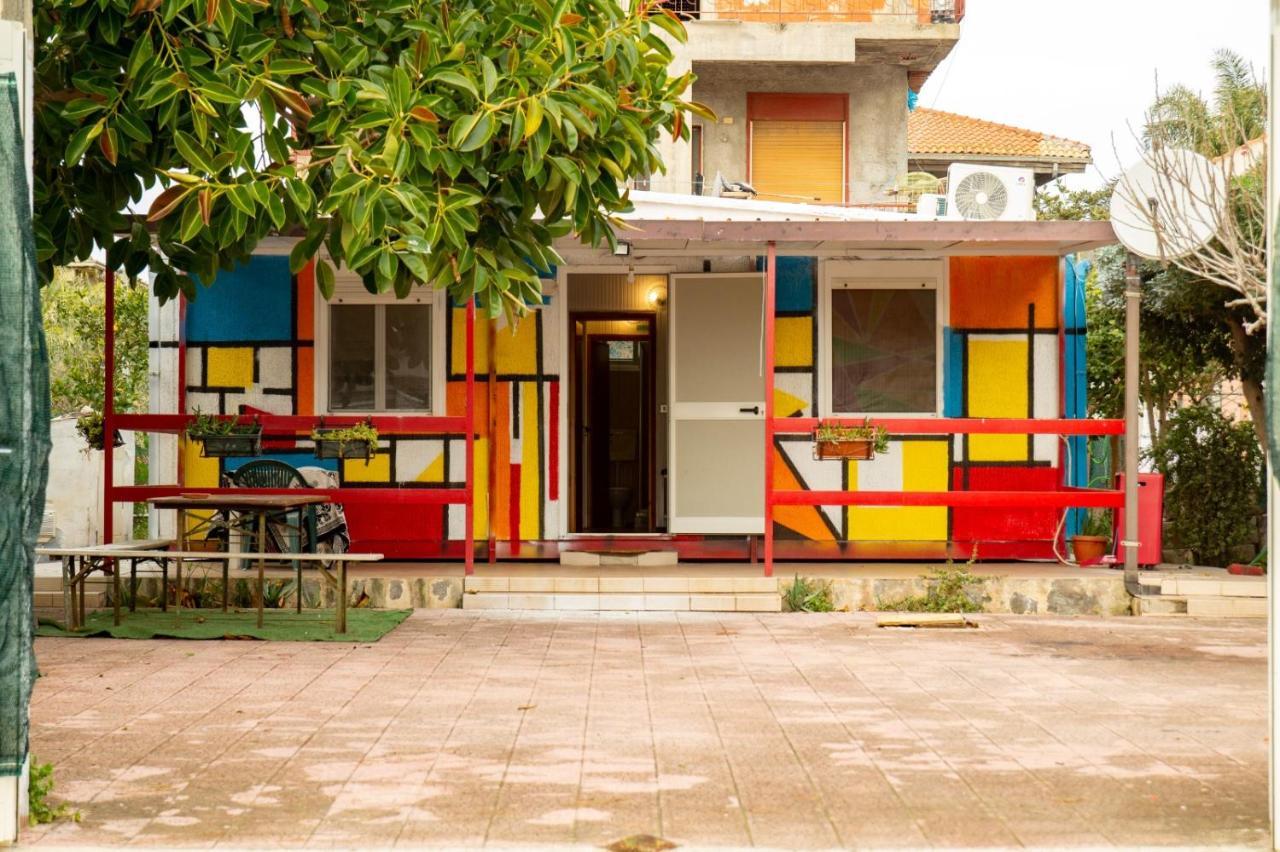La Casetta Colorata Hotel Катания Екстериор снимка